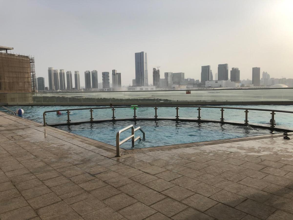 Large Size One Bedroom Apartment With Sea View Abu Dhabi Buitenkant foto