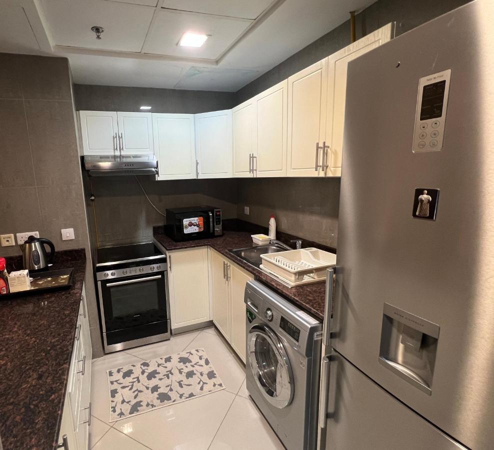 Large Size One Bedroom Apartment With Sea View Abu Dhabi Buitenkant foto